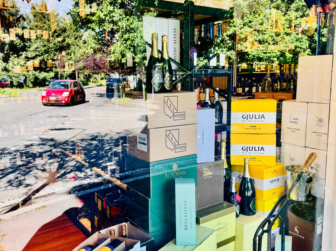 La bottega del vino enoteca cusano Milanino-Cusano Milanino必去景点