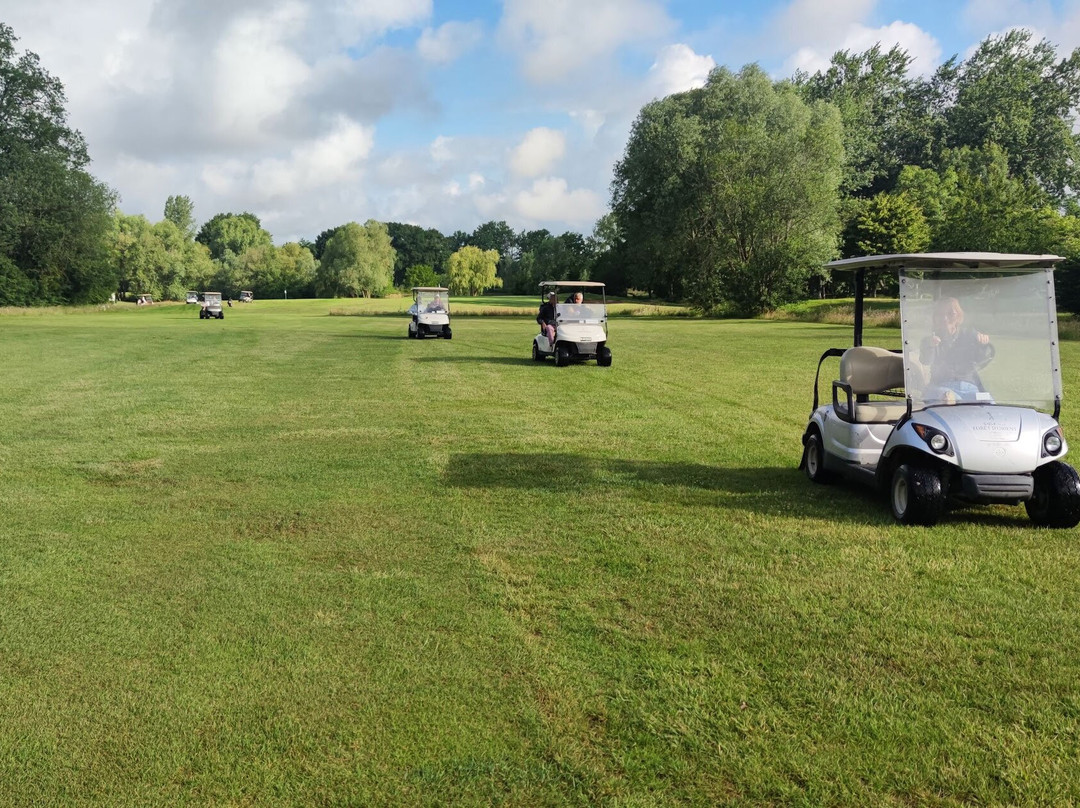 Golf de la Forêt d'Orient-Rouilly Sacey必去景点