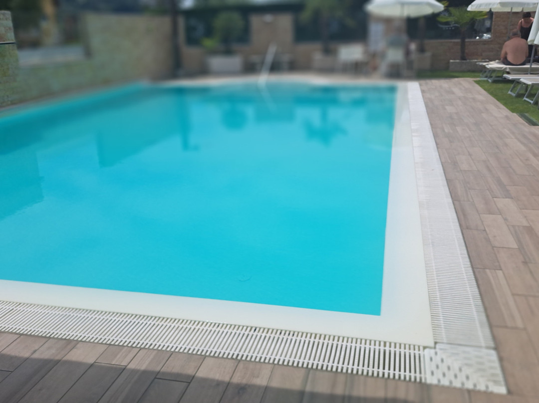 加尔达伊登酒店主图