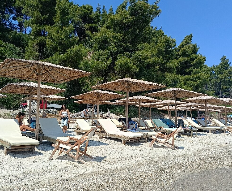 Agora Beach-Kriopigi必去景点