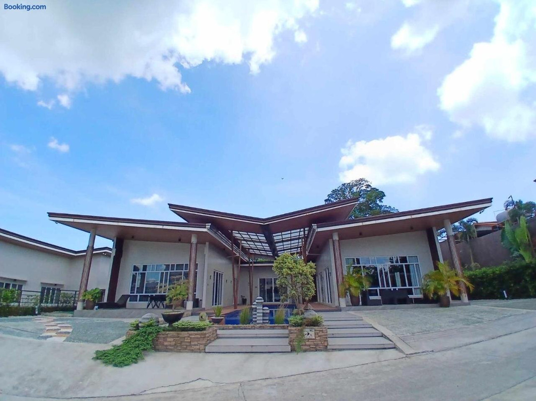 Highland Villas Royale