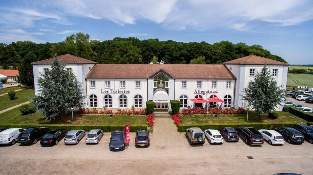 Pagny-sur-Moselle酒店住宿-Logis Hôtel les Tuileries