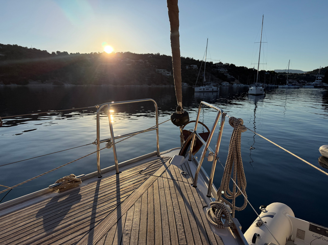 Sail Ionian Yacht Charter-莱夫卡扎必去景点