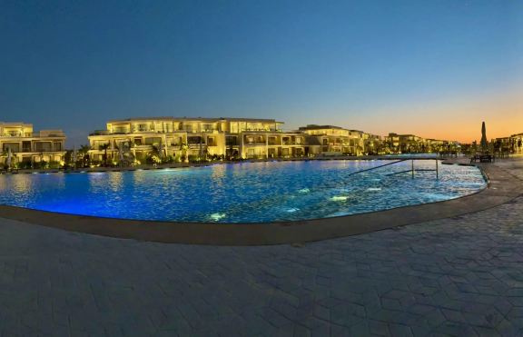 Rixos Premium Magawish 套房和别墅酒店-泳池