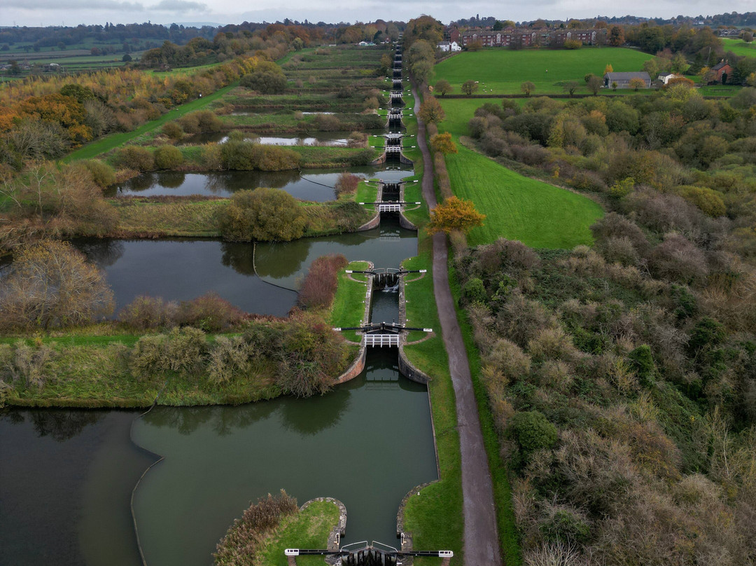 Caen Hill Locks-迪韦齐斯必去景点