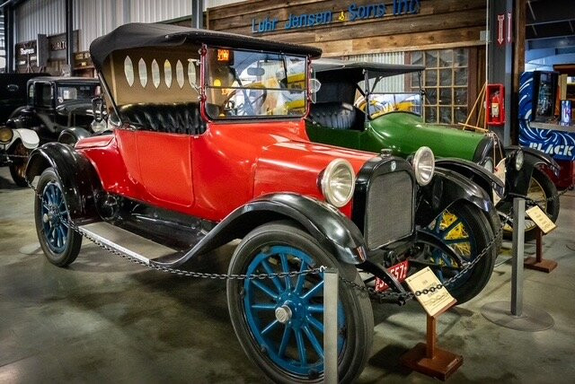 Western Antique Aeroplane & Automobile Museum-胡德里弗必去景点