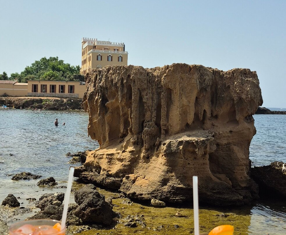 Riservato Beach Bar-阿尔盖罗必去景点