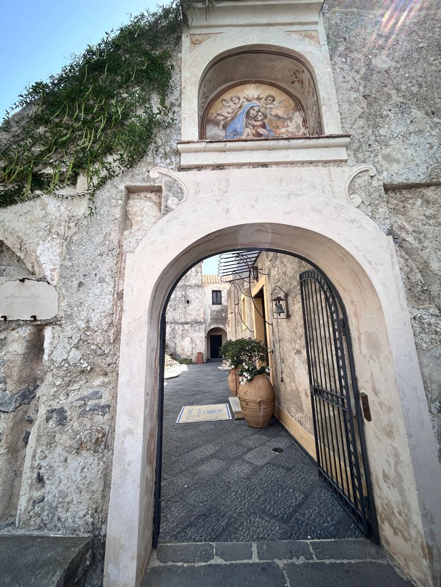 莫纳斯特罗圣罗莎水疗酒店-旅行者
