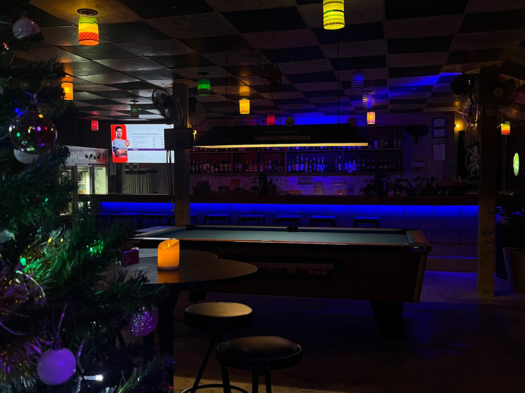 B52 Joe's Bar Bangsak-Bang Muang必去景点