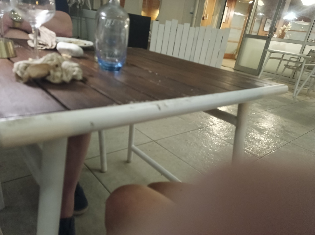 卡拉利尼斯温泉酒店主图