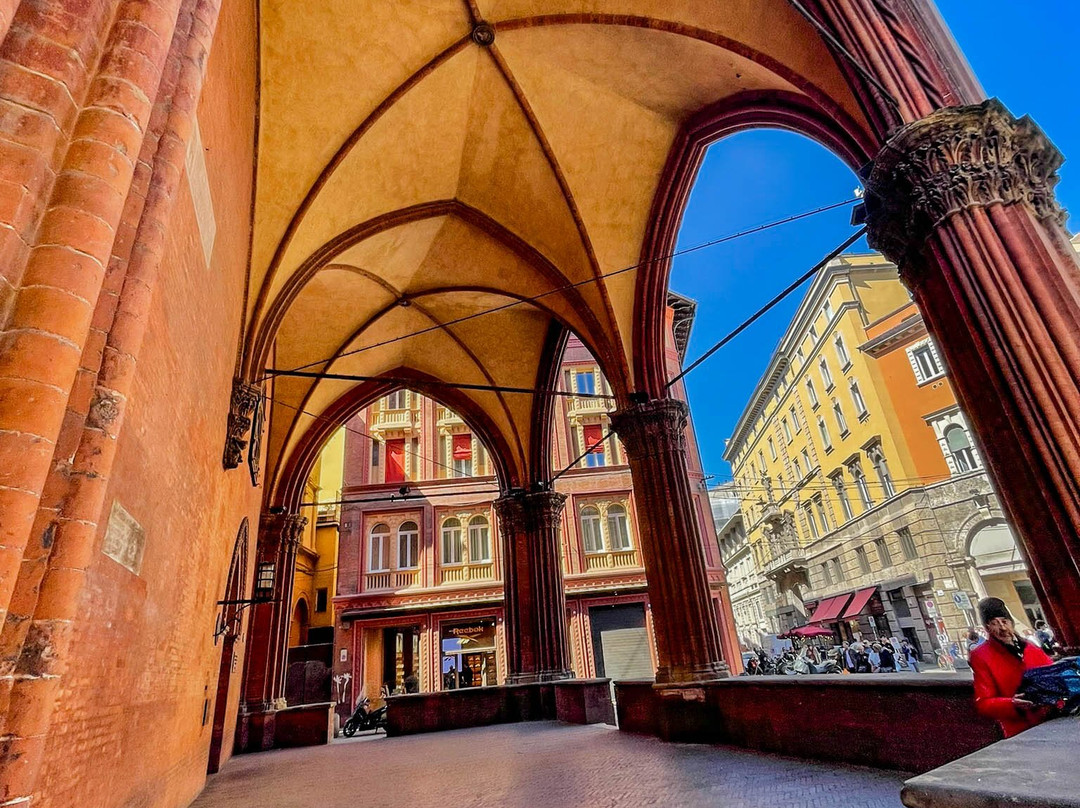 Palazzo della Mercanzia-博洛尼亚必去景点