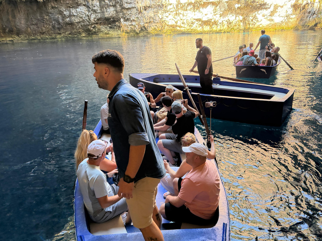 Kefalonia Excursions-阿尔戈斯托利翁必去景点