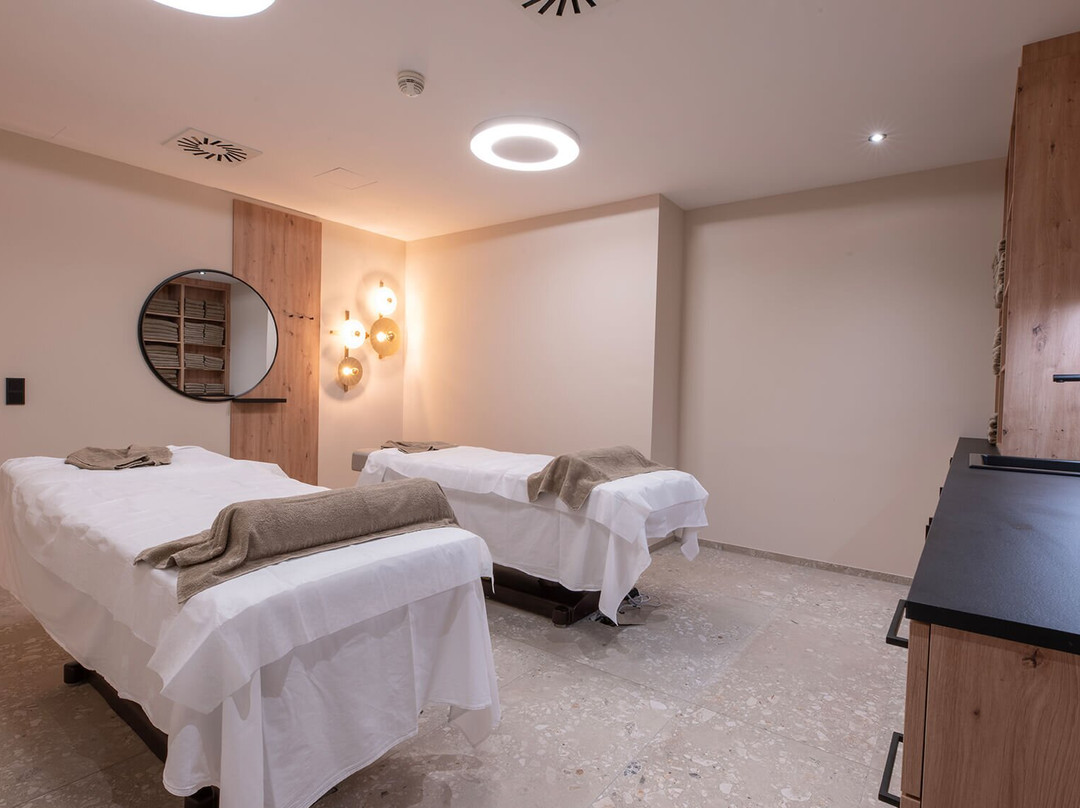 Hotel Almesberger主图