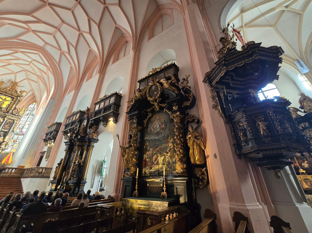 Basilika St. Michael-月亮湖必去景点
