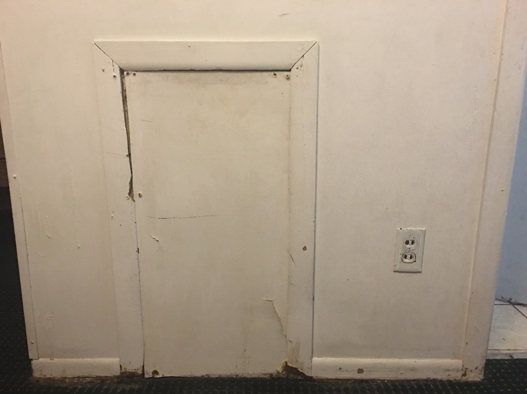 巴治提尔汽车旅馆