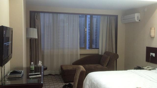 舒捷假日酒店(深圳罗湖口岸国贸地铁站店）主图