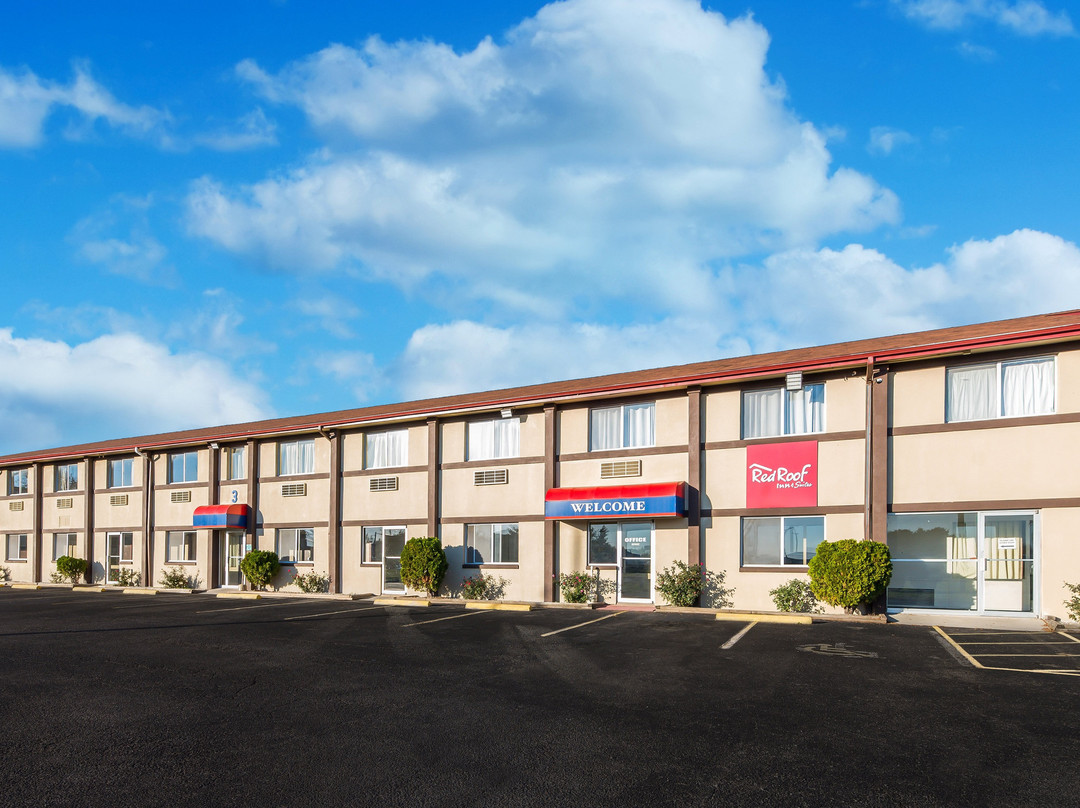 Red Roof Inn & Suites Wapakoneta主图