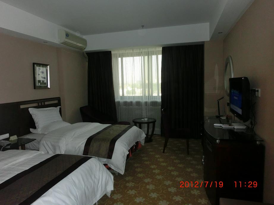 伊力特大酒店主图