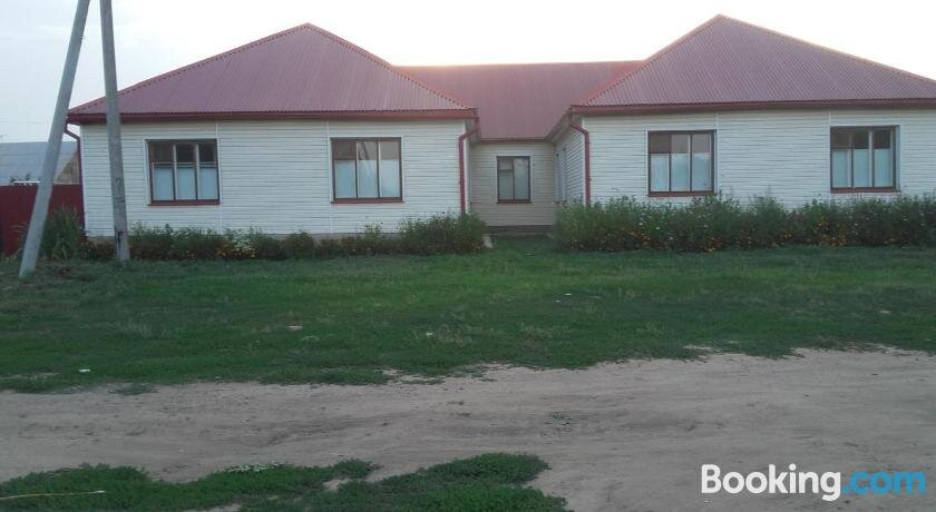 Guest House on Kommunisticheskaya