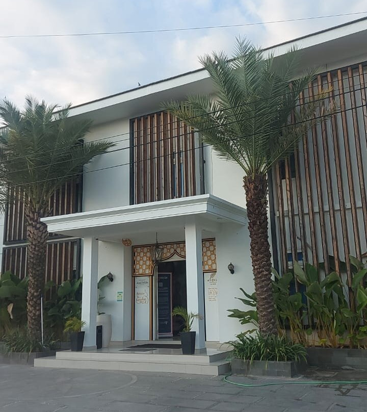 Kaberaz Luxury By Amithya主图