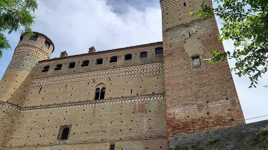 Castello di Serralunga d'Alba景点图片