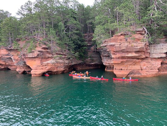 Apostle Islands National Lakeshore Ice Caves-Bayfield必去景点