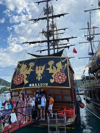 Medusa Pirate Boat-凯梅尔必去景点