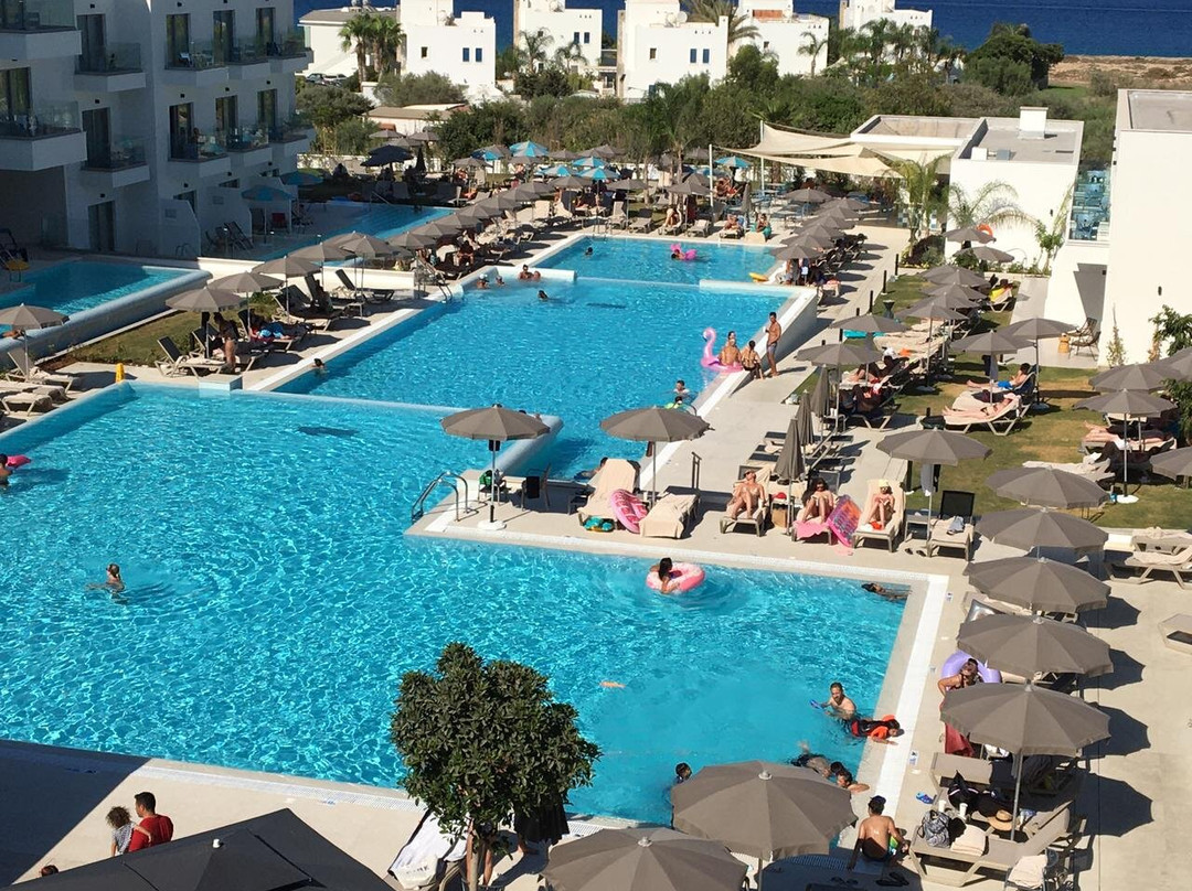 大西洋水蓝色酒店主图