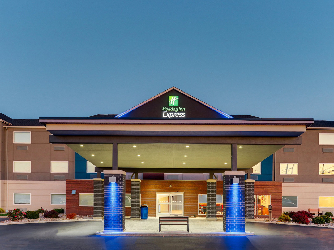 Holiday Inn Express Cincinnati North - Monroe by IHG主图