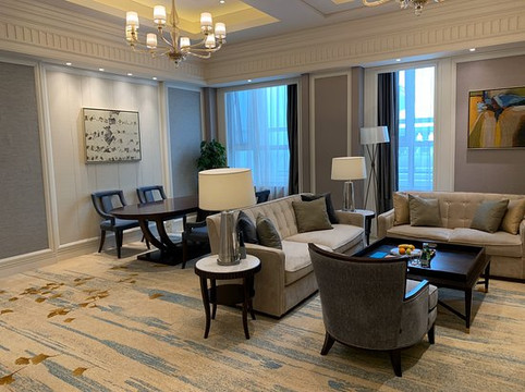 上海虹桥新华联索菲特大酒店主图