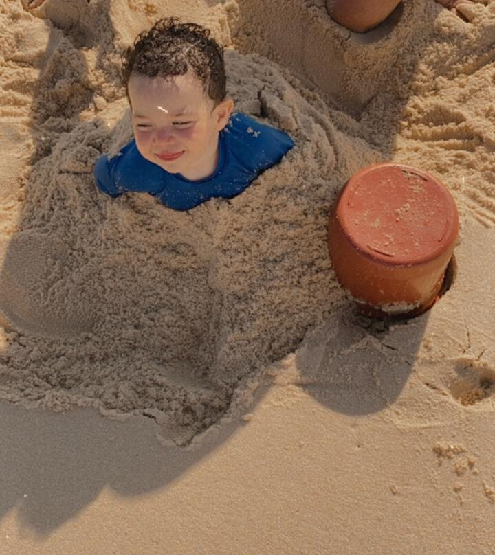 Praia de Cordeirinho-Marica必去景点