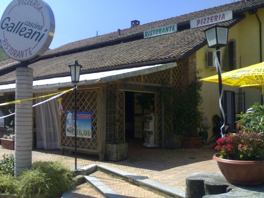 Castagneto Po餐馆和美食-L'Assedio 1706 Turin