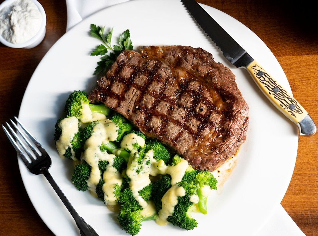 格伦伍德温泉餐馆和美食-Juicy Lucy's Steakhouse