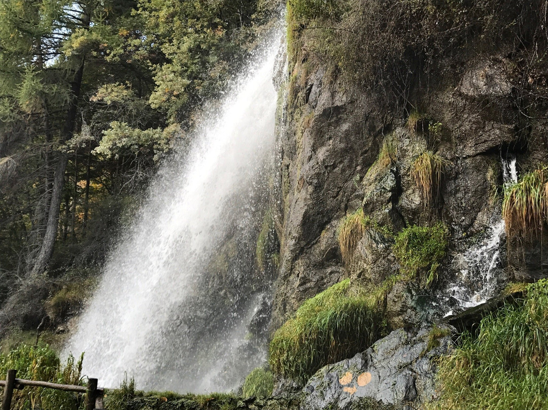 Cascata d'Arlaz景点图片