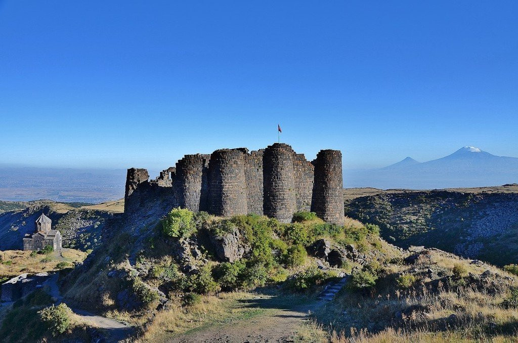 Amberd Fortress-Byurakan必去景点