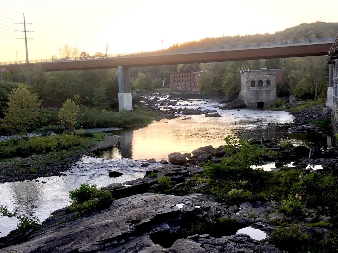 The Little Falls Antique Center景点图片