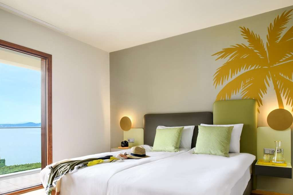 Akrathos Beach Hotel主图