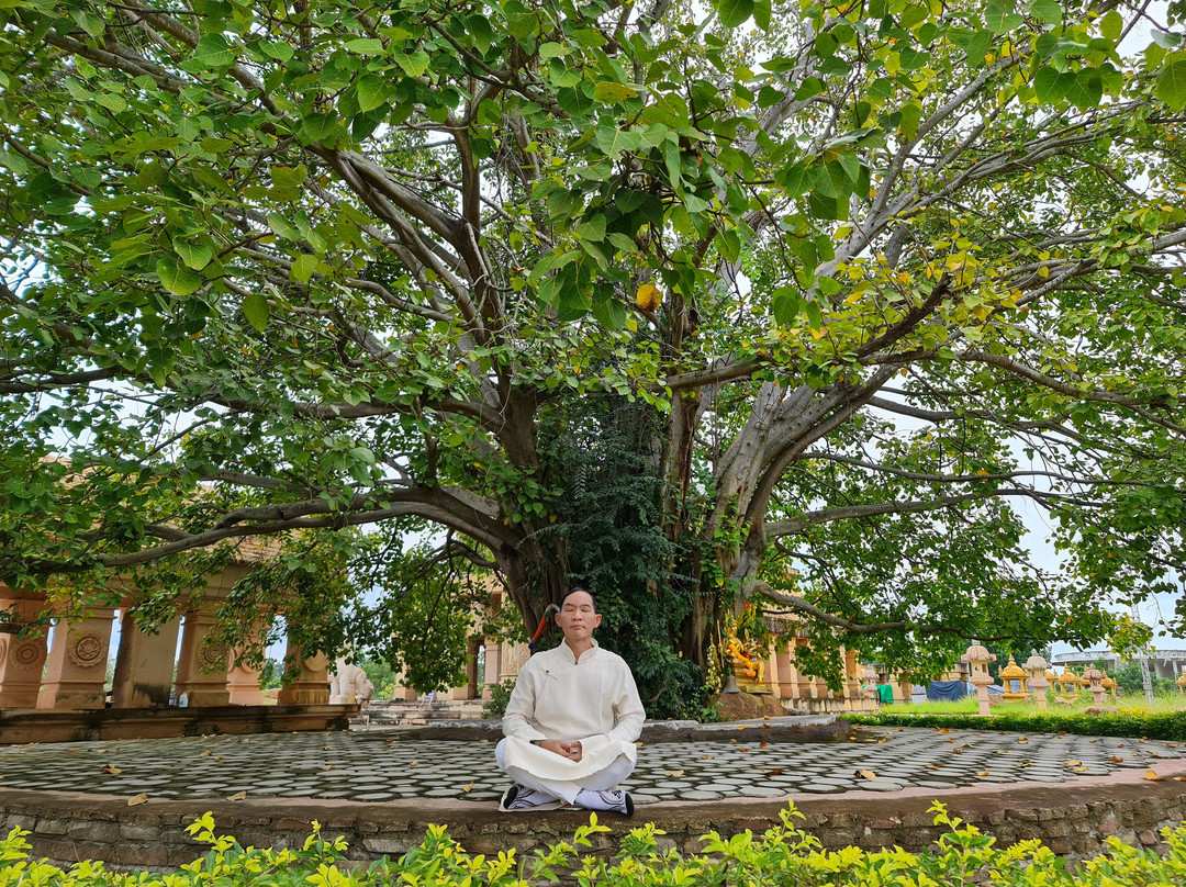 Phu Man Fah Monastery景点图片