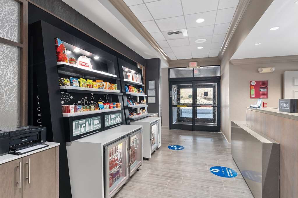 Hampton Inn Springfield主图