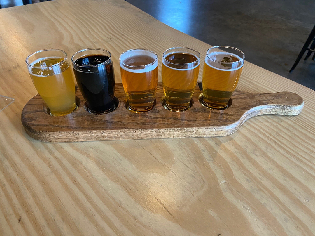 Dirtbag Ales Brewery & Taproom景点图片