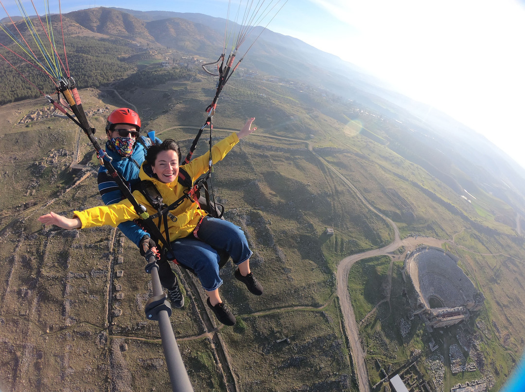 Pamukkale Tandem Paragliding-巴穆卡丽必去景点