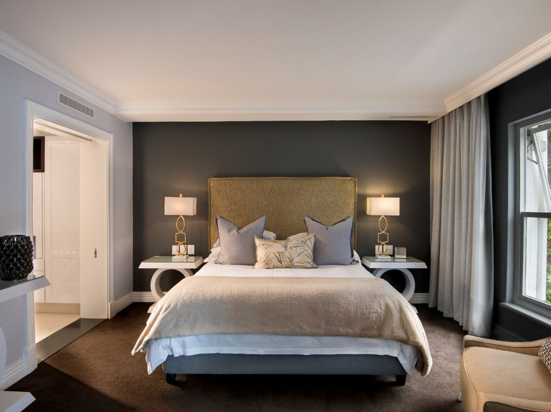 The Manor House主图