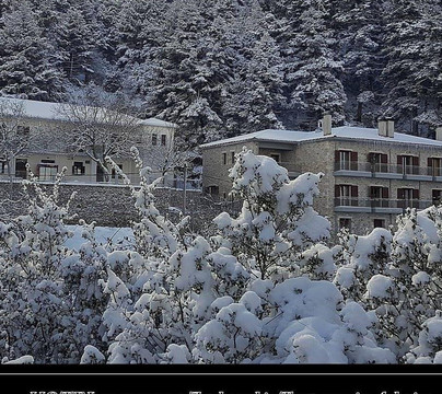 Zacharakis Hotel - Traditional Tavern