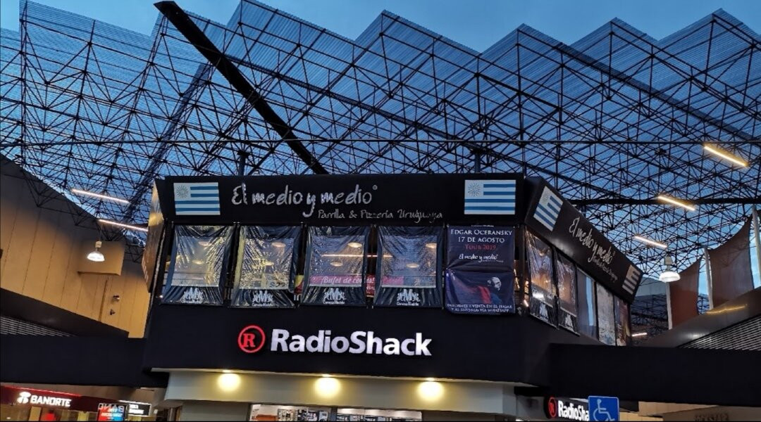 El Medio y Medio Valle Dorado