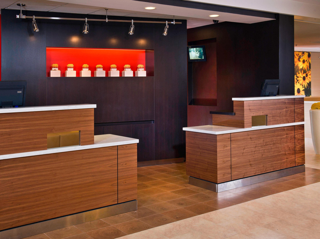 蓝道佛山新卡罗尔顿万怡酒店主图