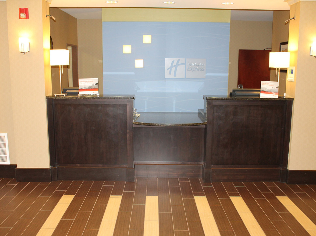 Holiday Inn Express & Suites Starkville by IHG主图