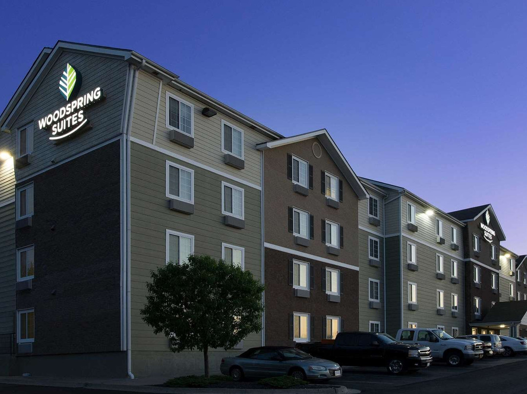 WoodSpring Suites Kansas City Mission主图