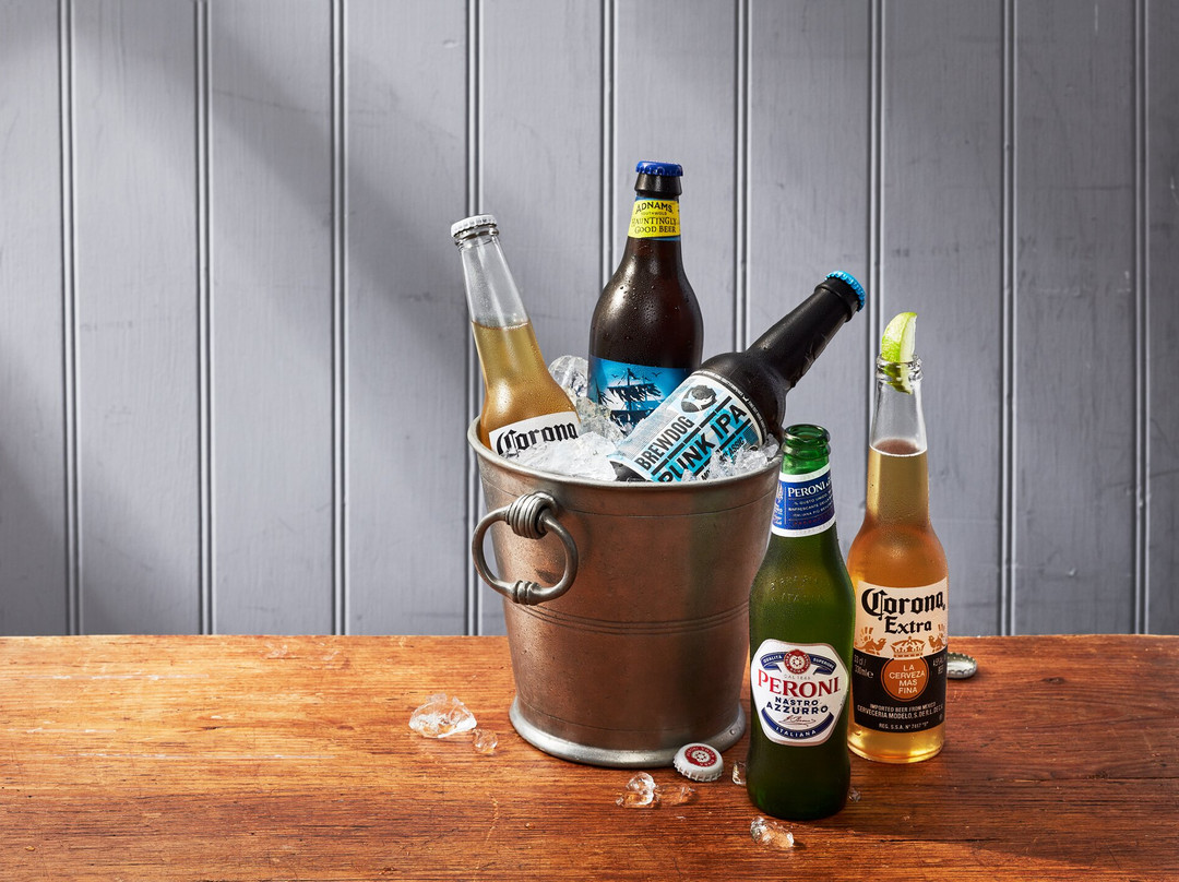 Charter Table Table主图