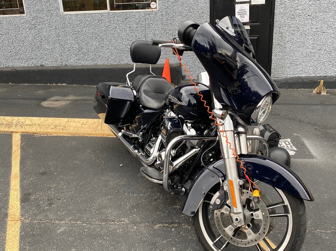 EagleRider Motorcycle Rentals and Tours Vancouver-温哥华必去景点