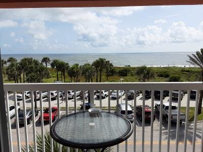 海景小屋酒店主图